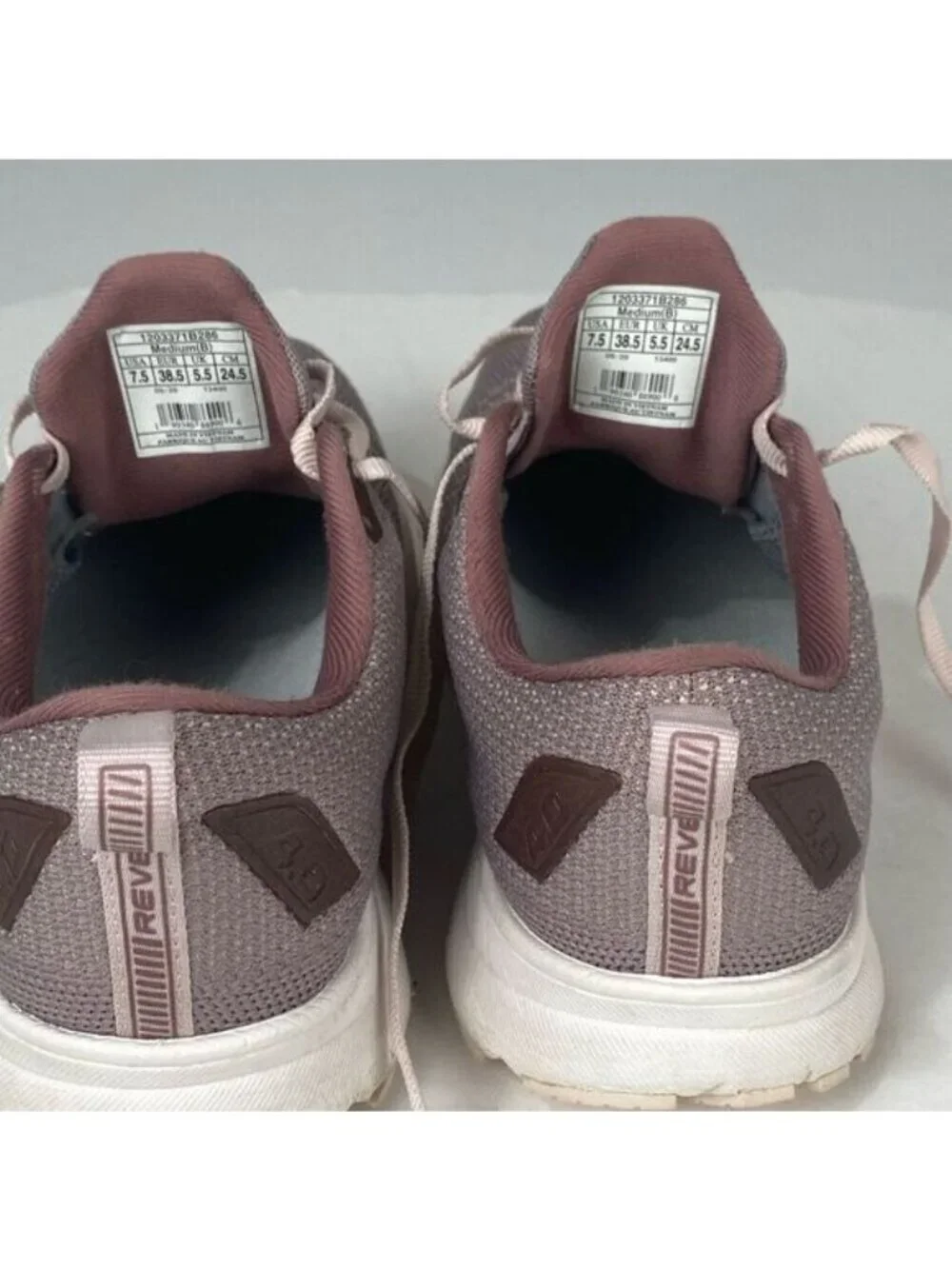 Brooks Revel 4 Women's Size 7.5 B (Medium) Running Shoes Primrose 1203371B286